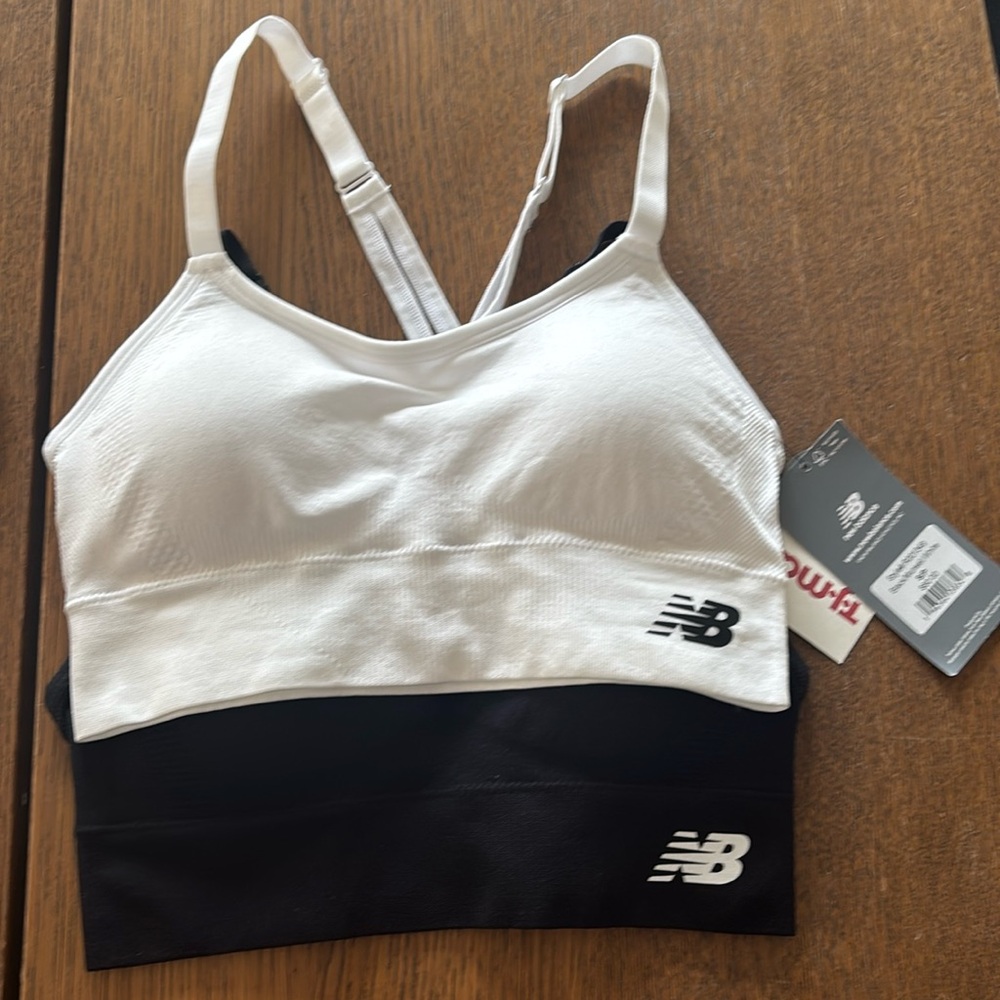 Two Pack White And Black Sport bra